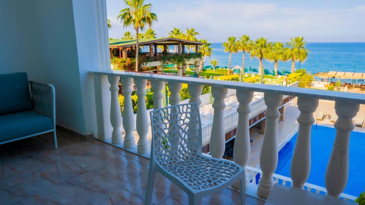 La Hoya Beach Hotel Бельдібі Екстер'єр фото